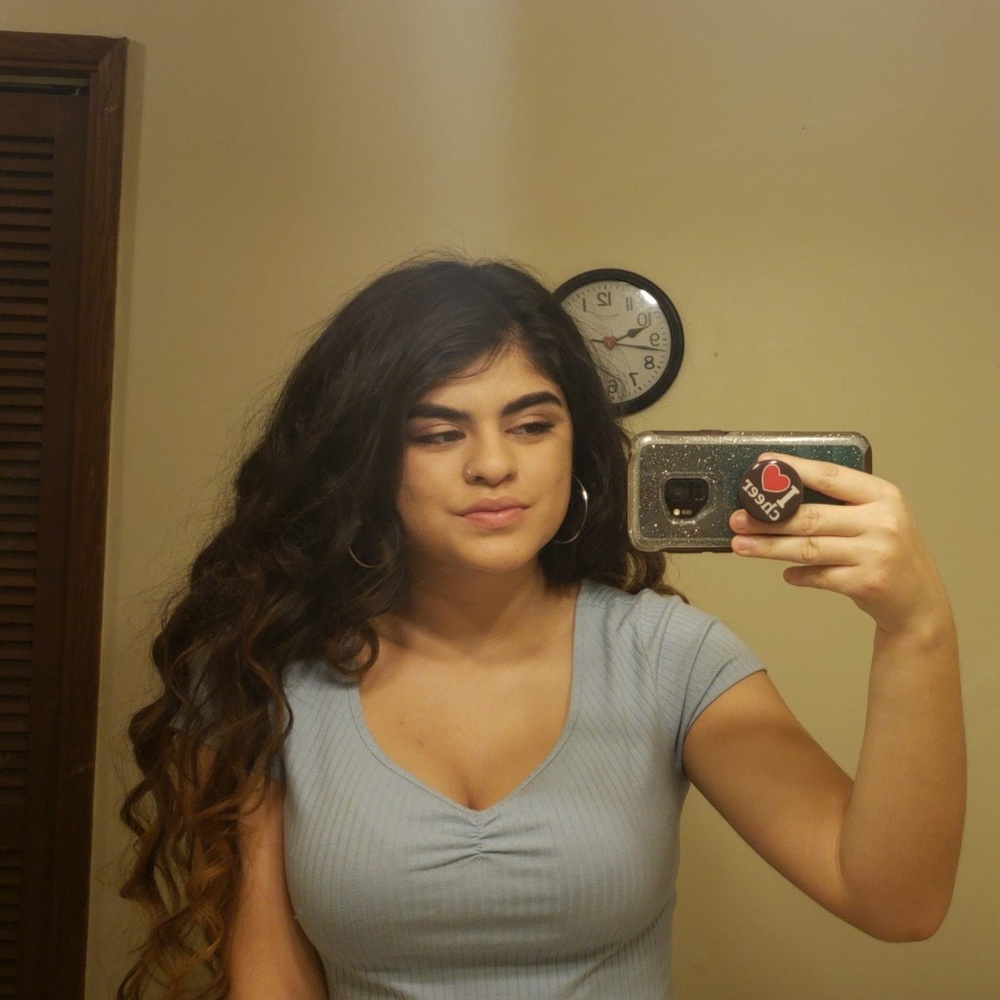 Meet your Posher, Julie